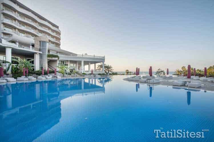 Starlight Convention Center Spa Hotel